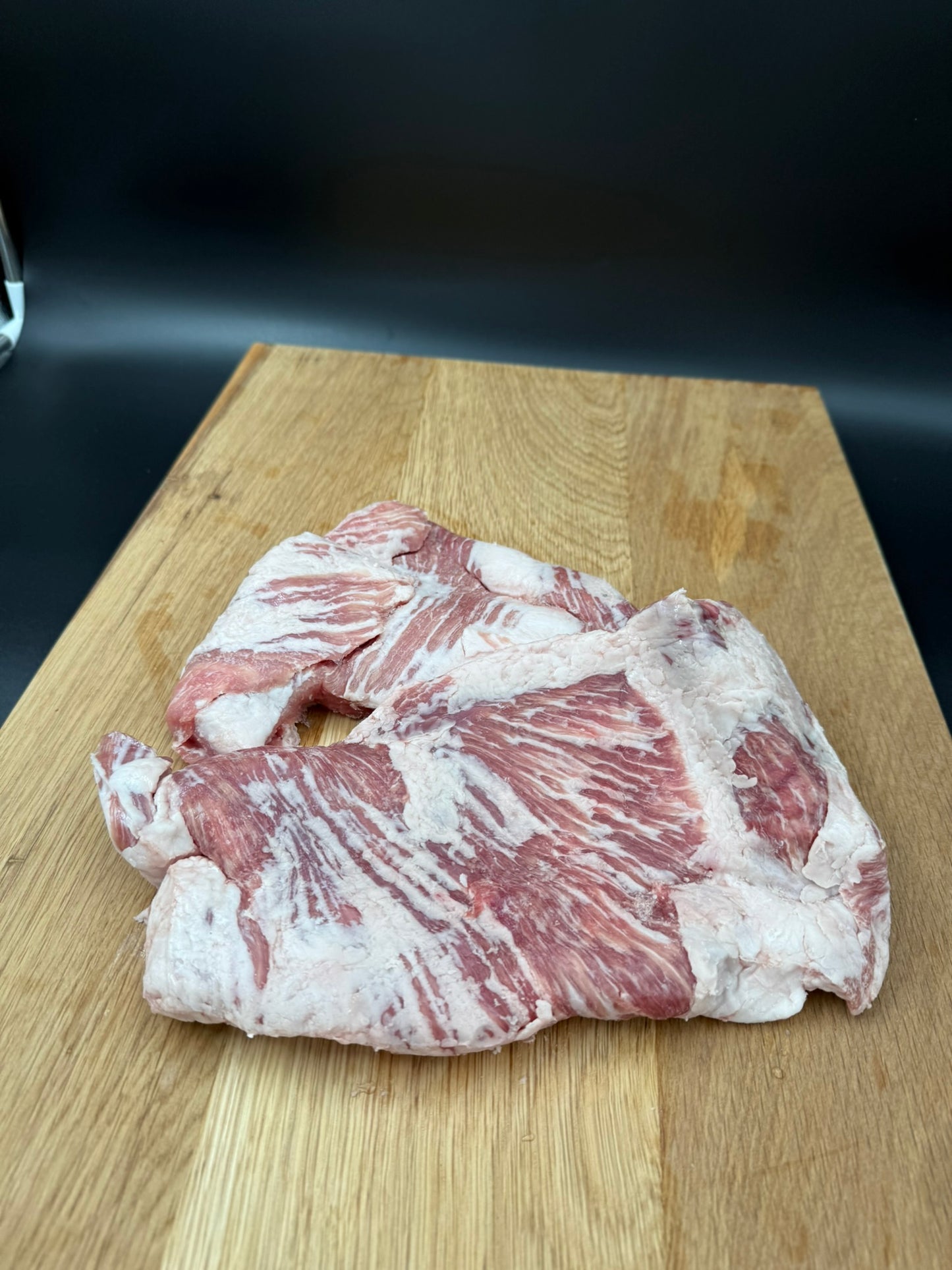 SECRETO - BRYSTSTYKKE AF IBERICO SORTFODSGRIS