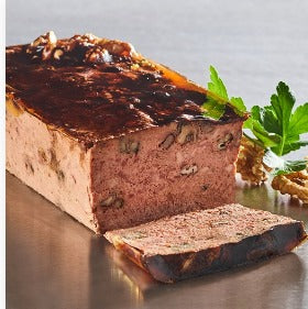 PATE MED VALNØDDEKERNER